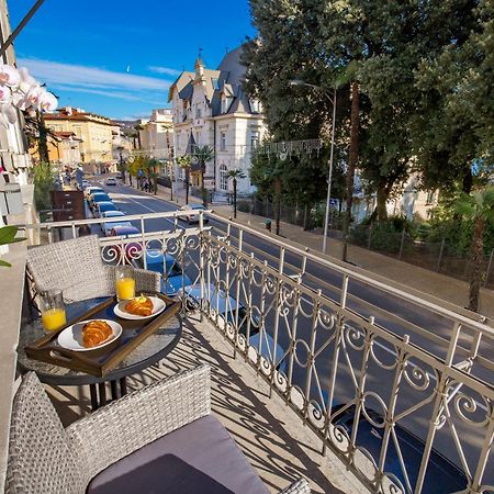 Villa Sokol Apartments Opatija Center Bilik gambar