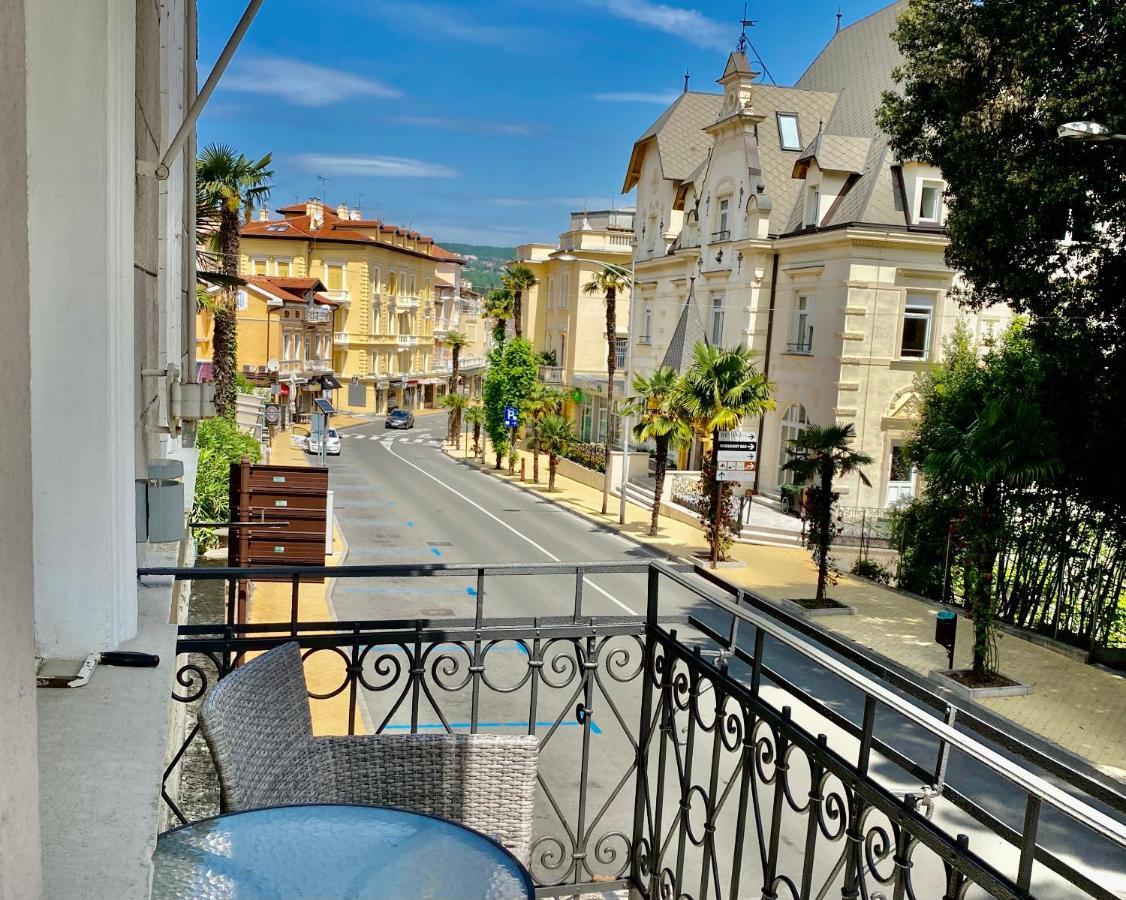 Villa Sokol Apartments Opatija Center Luaran gambar
