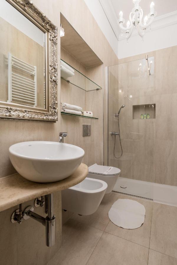 Villa Sokol Apartments Opatija Center Luaran gambar
