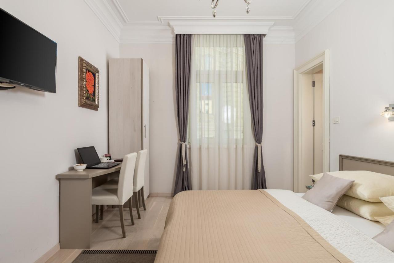 Villa Sokol Apartments Opatija Center Luaran gambar