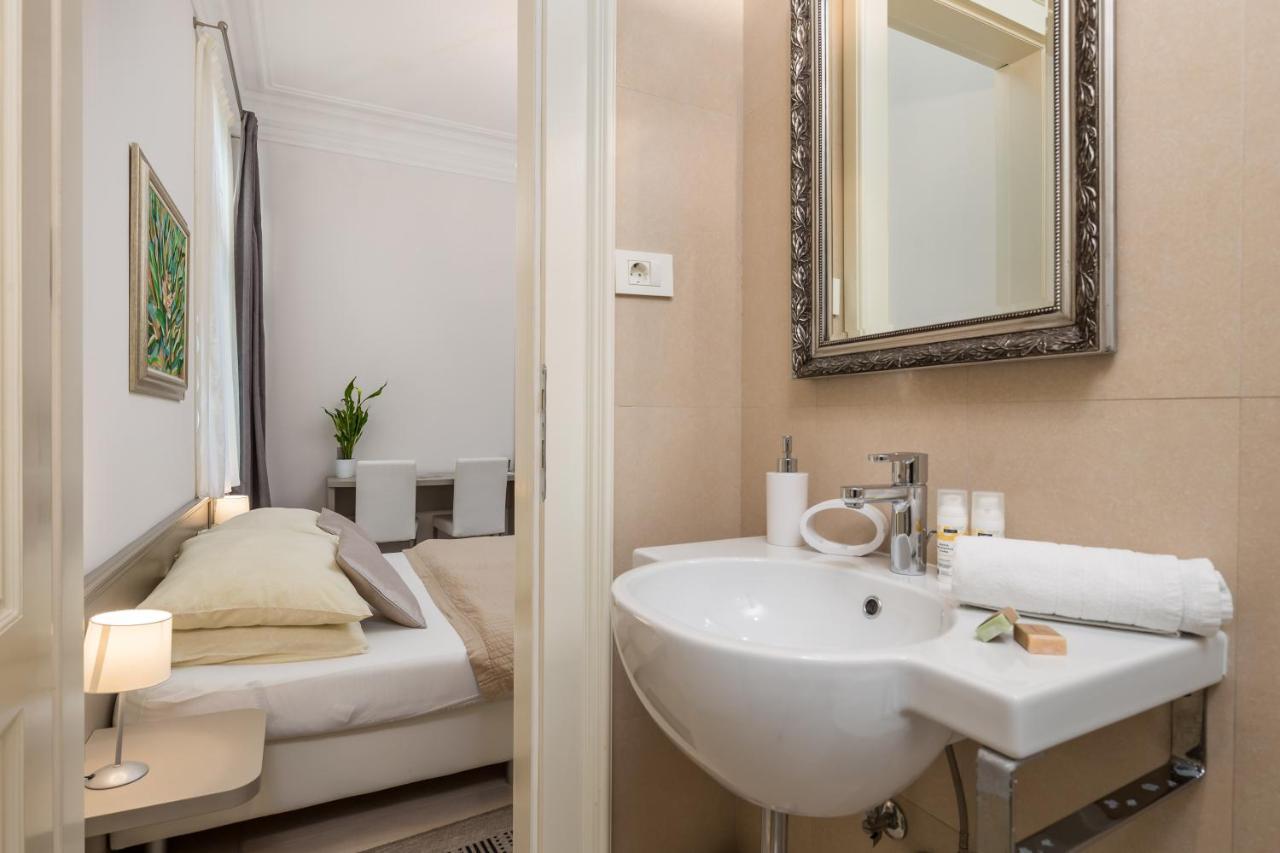 Villa Sokol Apartments Opatija Center Luaran gambar