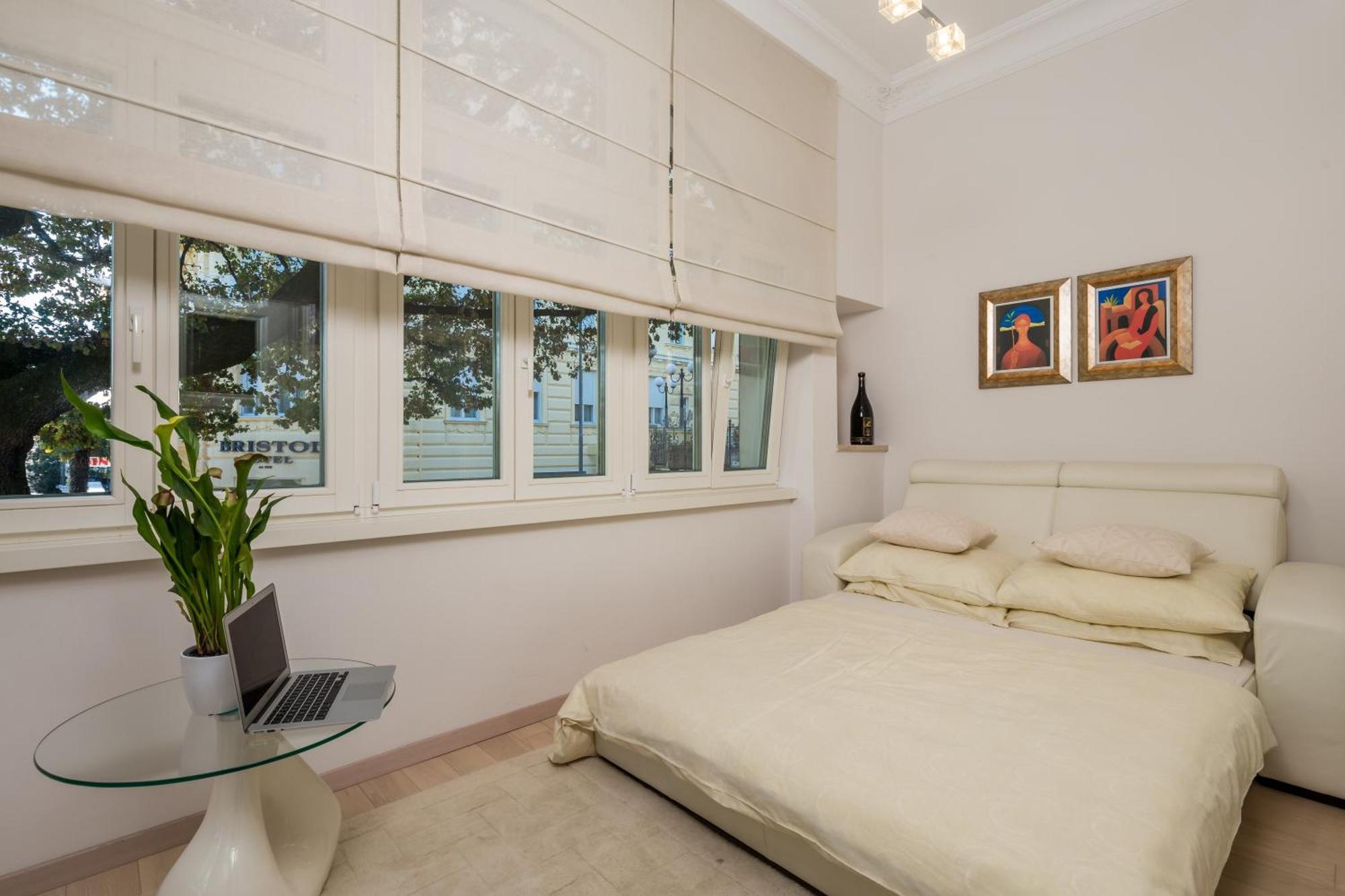 Villa Sokol Apartments Opatija Center Bilik gambar